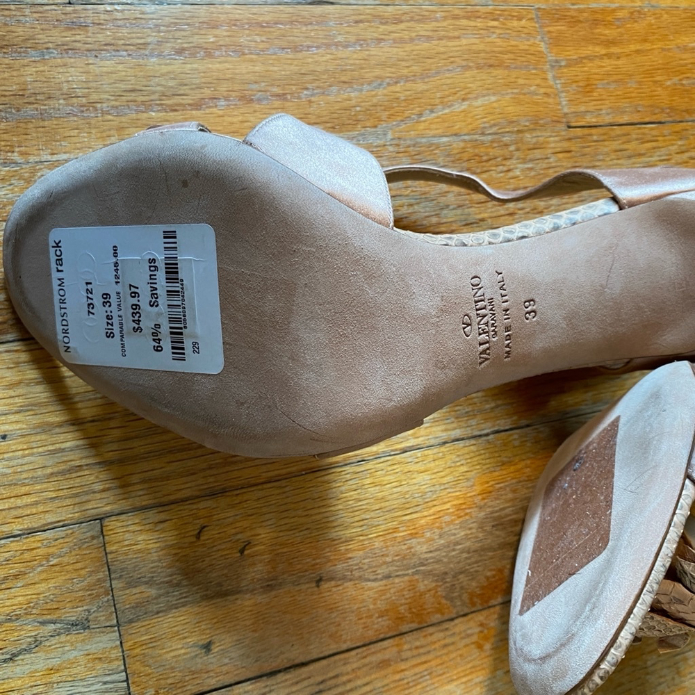 Authenticated Valentino Heels, Valentino Heels, Neutral/Champagne, USW 9 - Picture 2 of 10